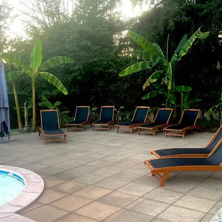 Macha Sarlat Calme Piscine Confort 4-6 Pers