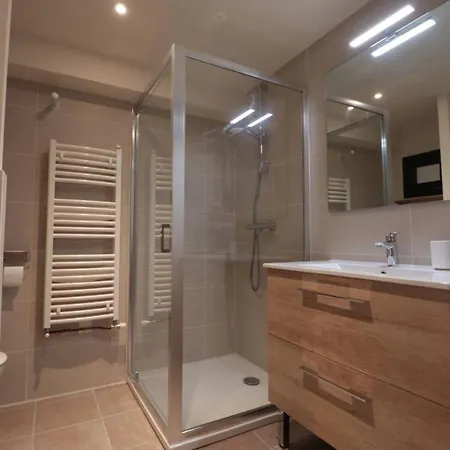 Macha Sarlat Calme Piscine Confort 4-6 Pers *